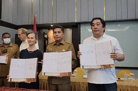 Plastic in Circles Indonesia